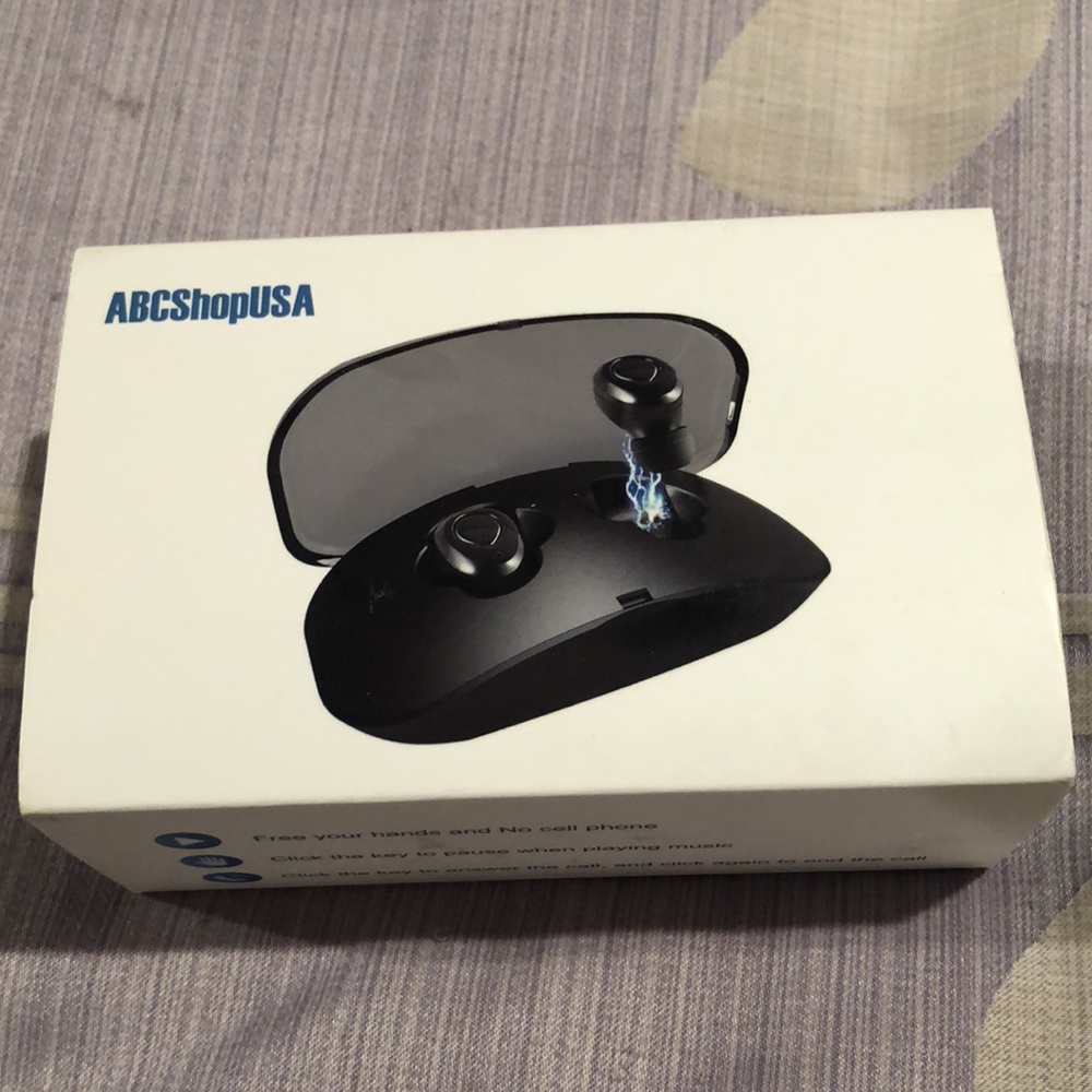 Wireless Earbuds - Picture 3 of 7